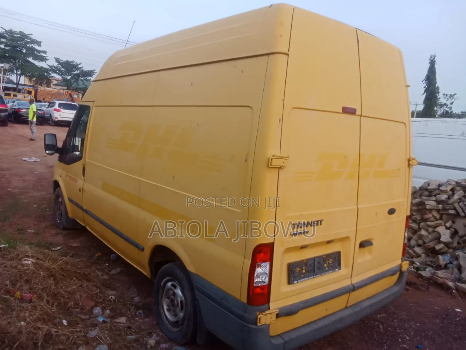 Ford Transit 2012 Yellow
