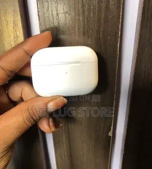 Apple Airpods Pro(Lightly,Preowned,Fully Functional!!).