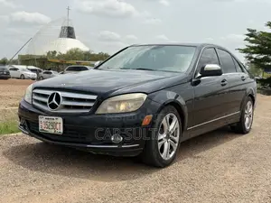 Photo - Mercedes-Benz C300 2008 Black