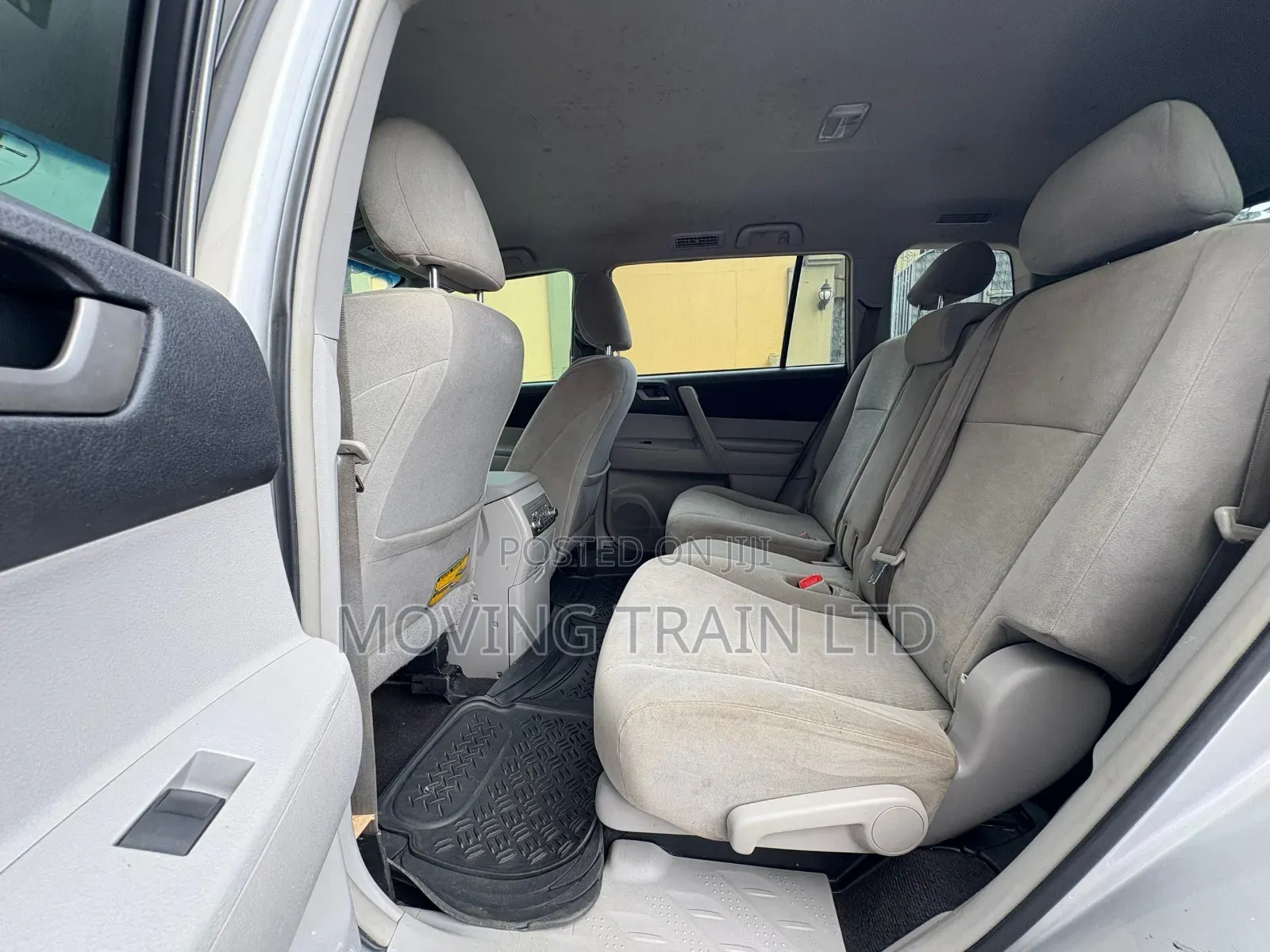 Toyota Highlander SE 2012 Silver