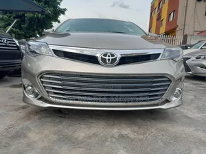 Toyota Avalon XLE Premium 4dr Sedan (3.5L 6cyl 6A) 2014 Gold