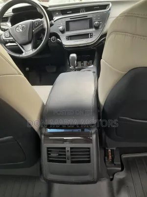 Toyota Avalon XLE Premium 4dr Sedan (3.5L 6cyl 6A) 2014 Gold