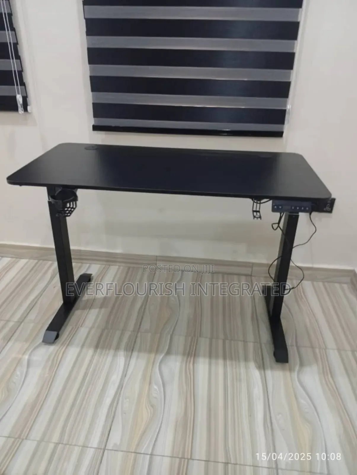 Adjustable Electric Gaming Table Height