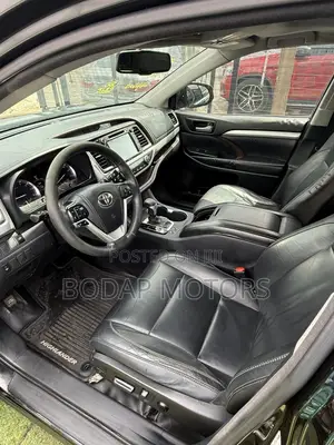 Toyota Highlander XLE 4dr SUV AWD (3.5L 6cyl 6A) 2015 Black