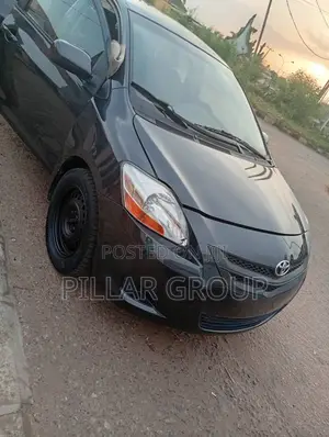 Toyota Yaris 2008 Gray