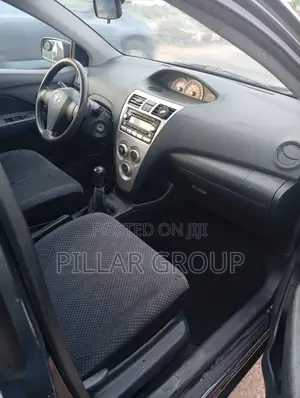 Toyota Yaris 2008 Gray