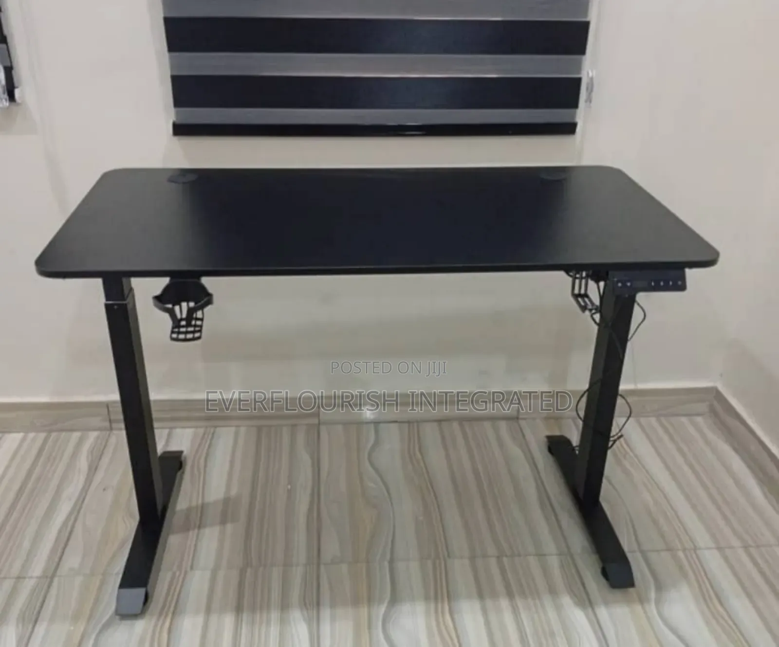 Electric Adjustable Gaming Table/Desk