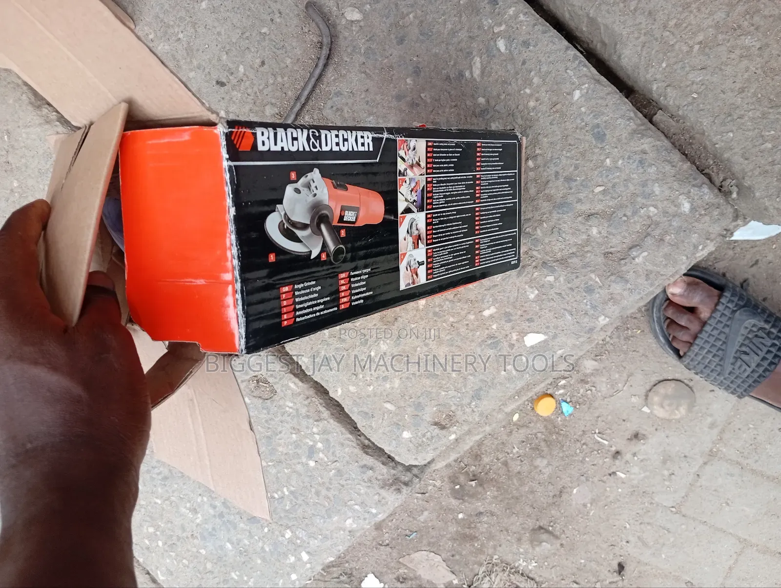 Angle Grinder 9" Black Decker