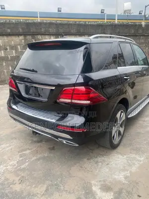 Mercedes-Benz GLE-Class 2018 Black