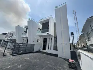 4bdrm Duplex in Ikota for sale