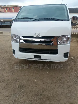 Toyota HiAce 2014 White