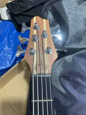Smiger G-B50-T5 5 Strings Active Bass Electric Guitar