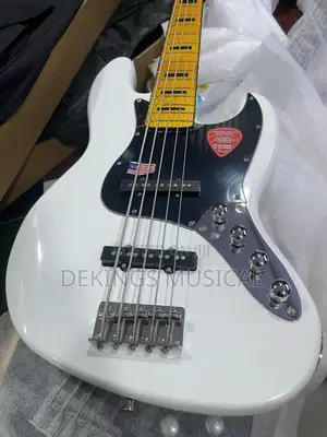 Fender Squire Jazz Bass Active 5 Strings Electric Guitar