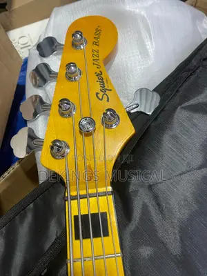Fender Squire Jazz Bass Active 5 Strings Electric Guitar