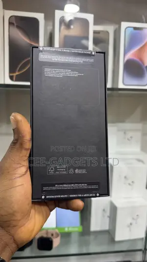 New Samsung Galaxy S24 Ultra 256 GB Black