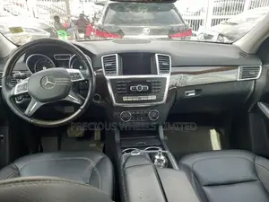Mercedes-Benz M Class 2012 Silver