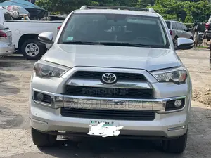 Toyota 4-Runner Limited 4dr SUV 4WD (4.0L 6cyl 5A) 2015 Silver