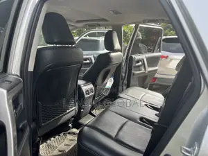 Toyota 4-Runner Limited 4dr SUV 4WD (4.0L 6cyl 5A) 2015 Silver