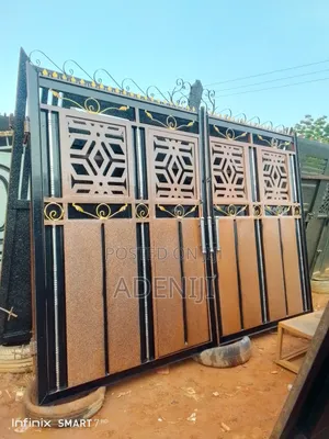 Photo - Gate With Chanel Frame 12 Ft by 8 Ft