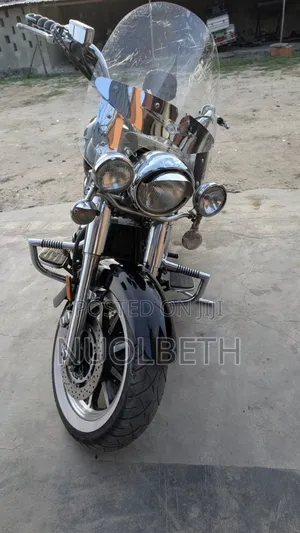 Yamaha 2005 Black