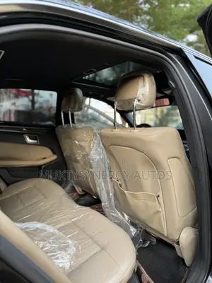 Mercedes-Benz E350 2011 Black