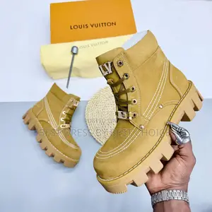 Latest Luxury Louis Vuitton Carton Brown