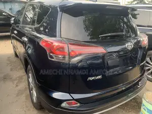 Toyota RAV4 Platinum AWD (2.5L 4cyl 6A) 2017 Blue