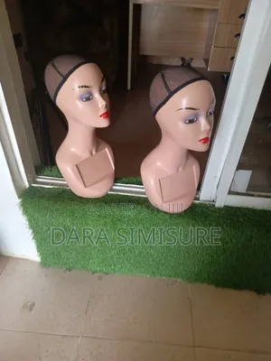 Mannequins Heads Each