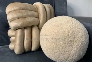 Luxury Knotted Cushion Throw 18,500