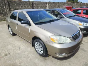 Toyota Corolla LE 2006 Gold