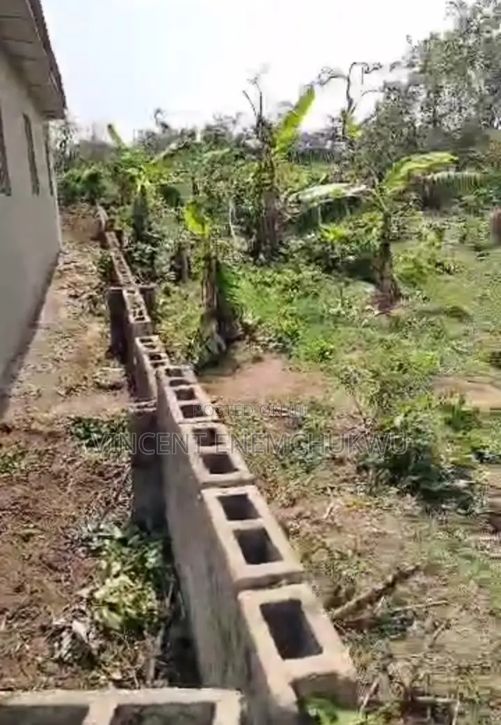 New Building on One (1) Plot in Ajebo Simawa