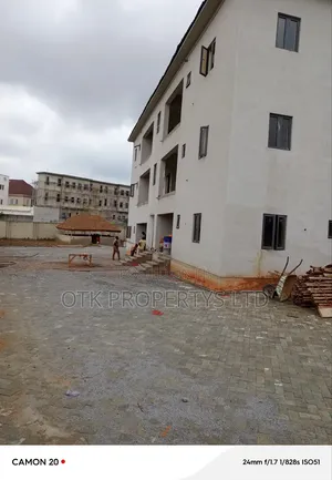 2bdrm Block of Flats in Fo1, Kubwa for rent