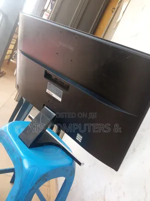 28 Inches Uhd Samsung Monitor