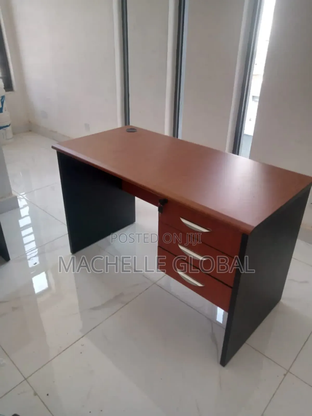 High Quality Office Table