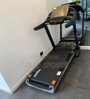Photo - 4 Hp Treadmill Maximum User Weight Is 150kg With 