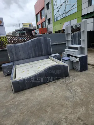 Standard 5ft Tall 6by6 Curved Bed.