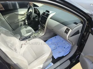 Toyota Corolla LE 4dr Sedan (1.8L 4cyl 4A) 2013 Black