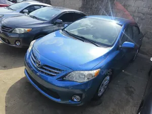 Toyota Corolla LE 4dr Sedan (1.8L 4cyl 4A) 2013 Blue