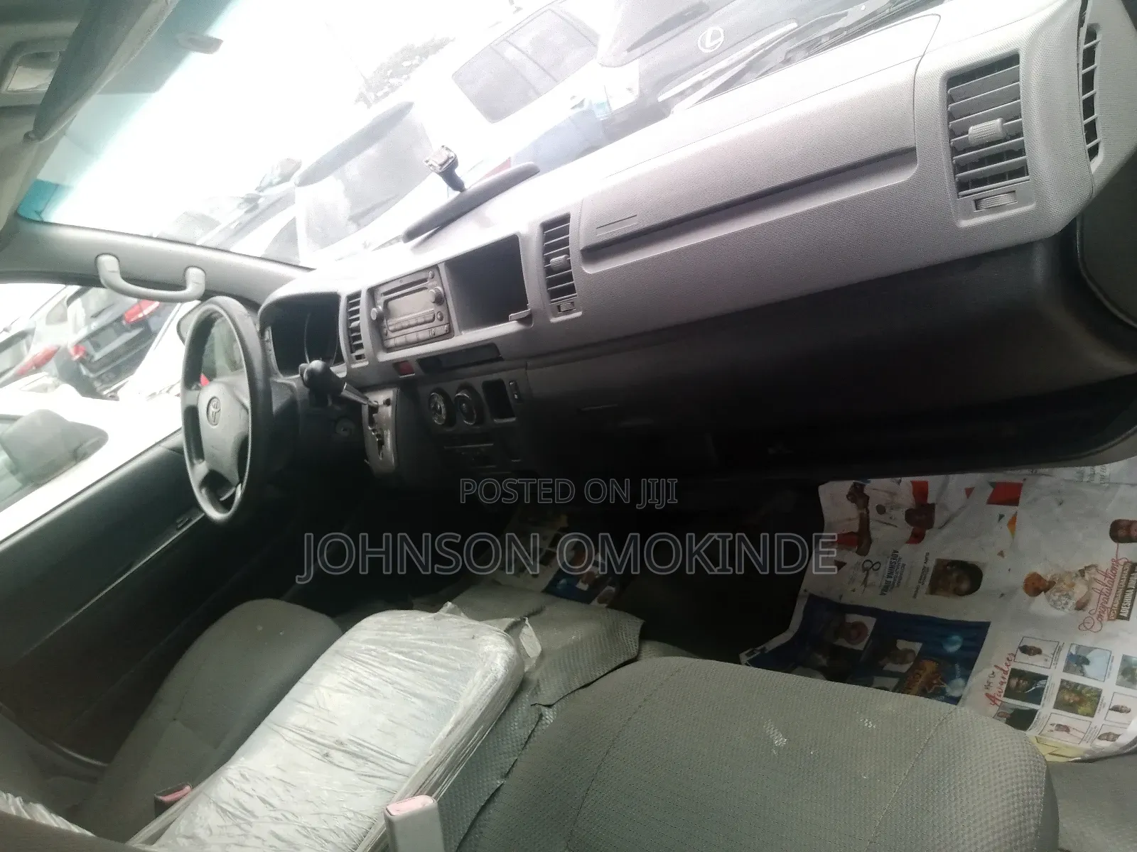 Toyota HiAce 2014 White
