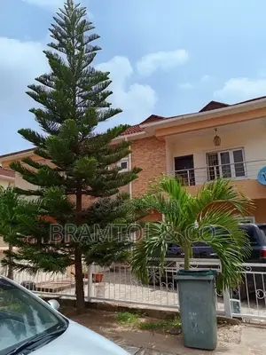 Photo - 4bdrm Duplex in Apo District for rent