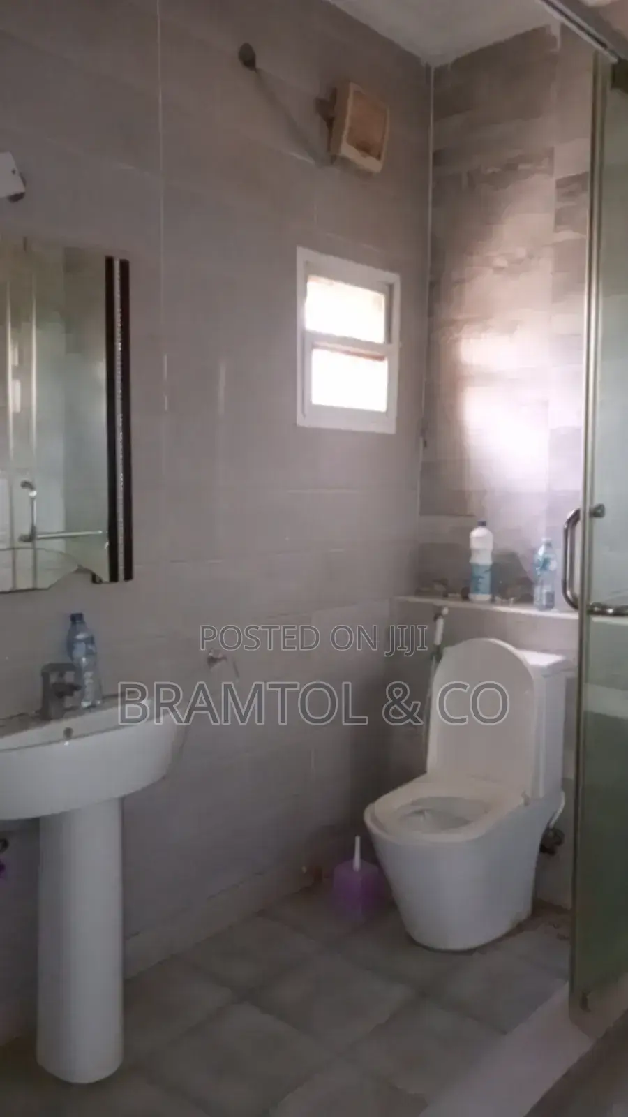 4bdrm Duplex in Apo District for rent