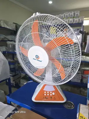 Rechargeable Table Fan 16" | 3 Pin Charge Cable | Solar Panel