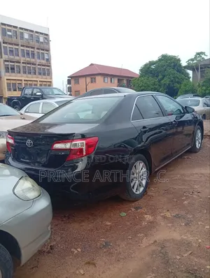 Toyota Camry LE 4dr Sedan (2.5L 4cyl 6A) 2011 Black