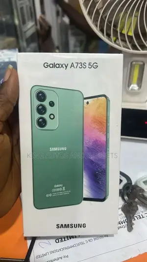 New Samsung Galaxy A73 5G 128 GB Green