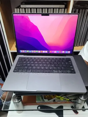 Laptop Apple MacBook Pro 2021 M1 16GB Apple M1 Pro SSD 512GB