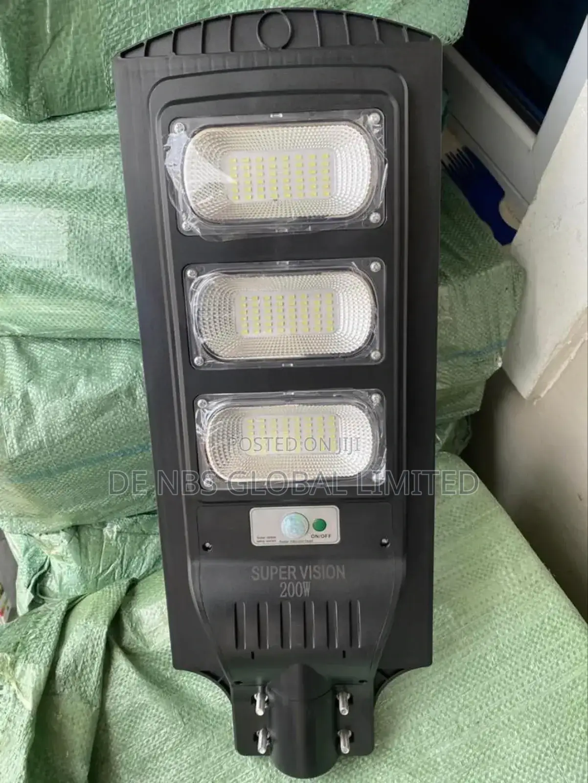 3eyes 200w Solar Street Light