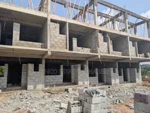 4bdrm Duplex in Mbora for sale