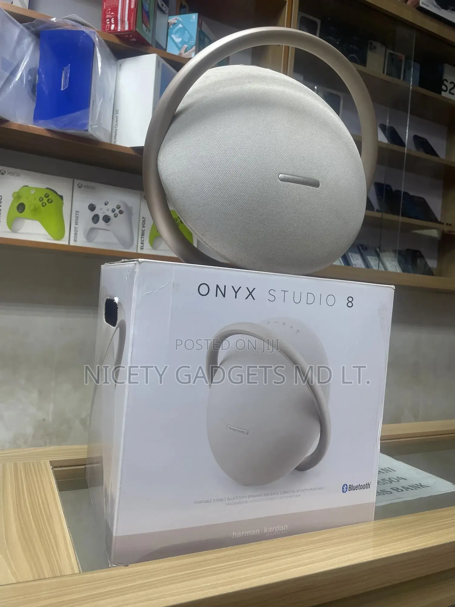 Studio 8 Open Box