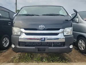 Toyota HiAce 2015 Black