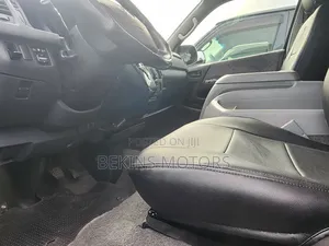 Toyota HiAce 2015 Black
